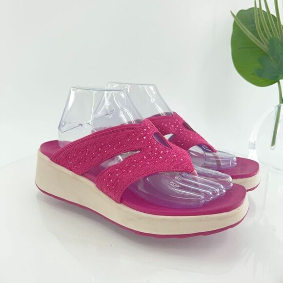 Bzees Women Nola Bright Sandals 8.5 Wedge Heel Slip On Pink Textile Casual Comfy - Picture 2 of 12